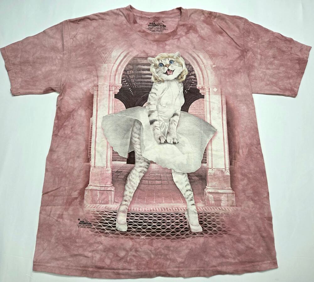 2015 The Mountain Lindsey Morin Meowrilyn Monroe Cat Graphic T-Shirt